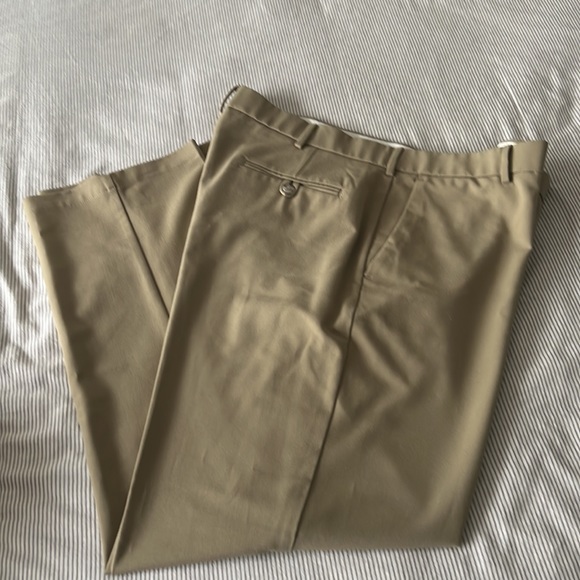 Dockers Pants - Picture 3 of 5